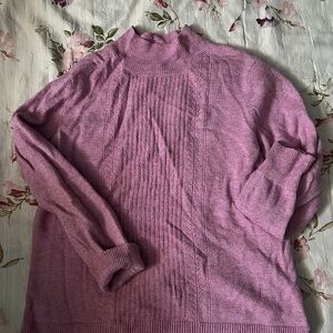 Old Navy Women's Turtleneck Sweater in Mauve